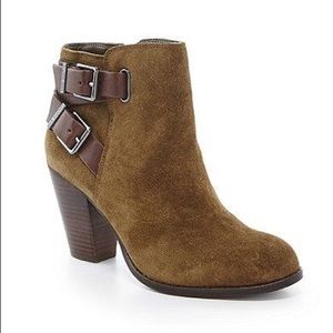 NWT Gianni Bini Olive Bootie Size 10